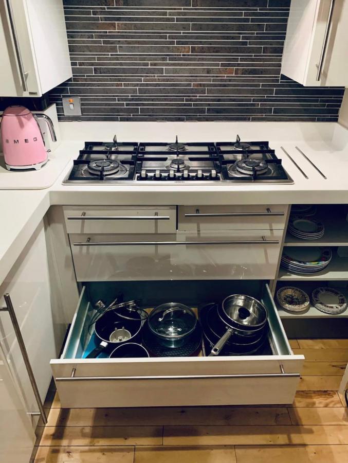 Apartment Designer Penthouse - Centre G1, 3 Bedrooms, 2 Bathrooms, Terrace, Riverview, Off Buchanan Street. Glasgow